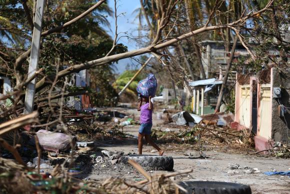 Tropas brasileiras no Haiti atuam em área mais atingida por Furacão