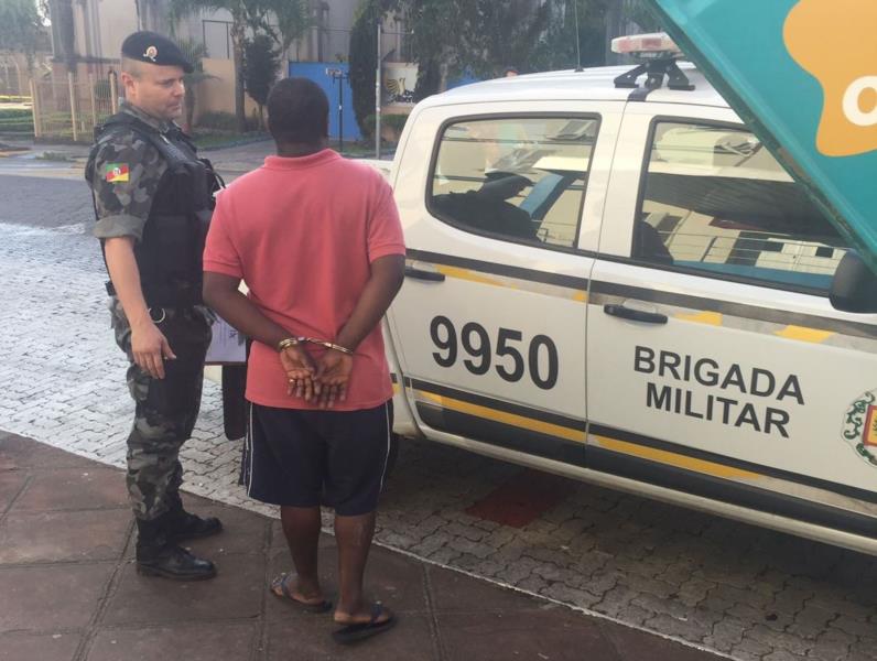 Condenado por tráfico, homem é preso no Beco dos Cachorros
