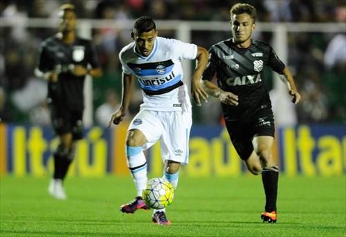 Com reservas, Grêmio só empata com Figueirense