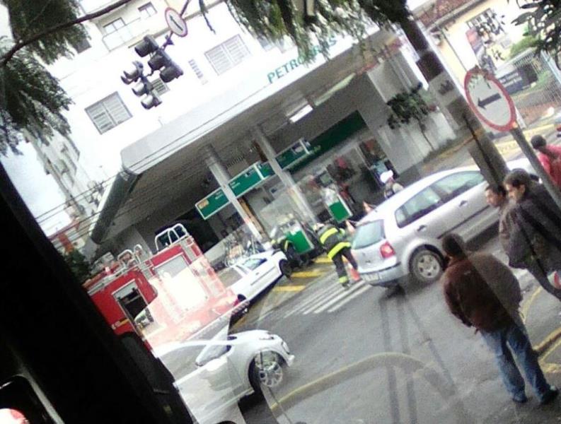 Casal fica ferido em acidente no Centro de Santa Cruz