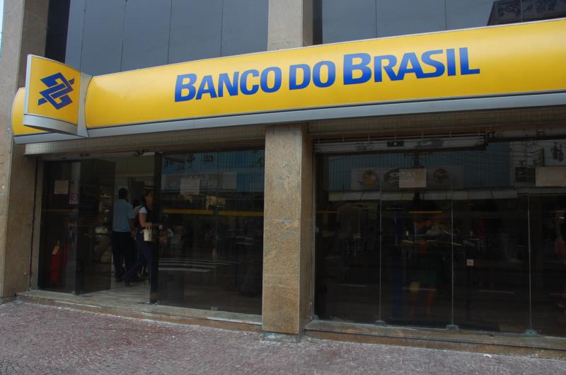 Banco do Brasil vai fechar 402 agências