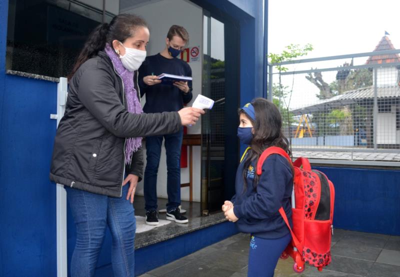 Diretores avaliam positivamente primeiro dia de aula nas escolas de Santa Cruz e Vera Cruz