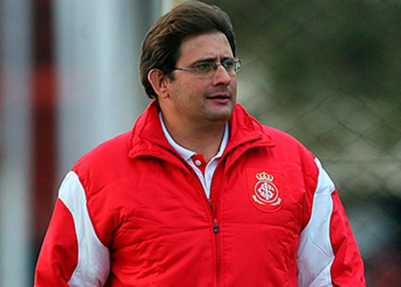 Guto Ferreira assume o comando técnico do Inter