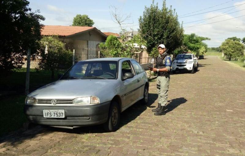 Depois de um mês do furto, veículo é recuperado em Santa Cruz