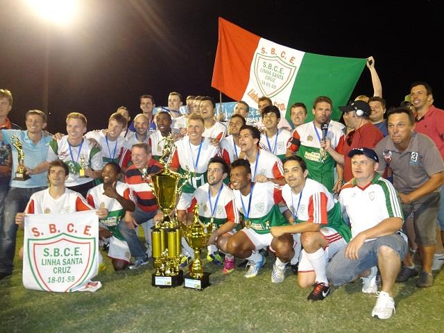 Flor de Maio e  João Alves abrem o Campeonato Municipal