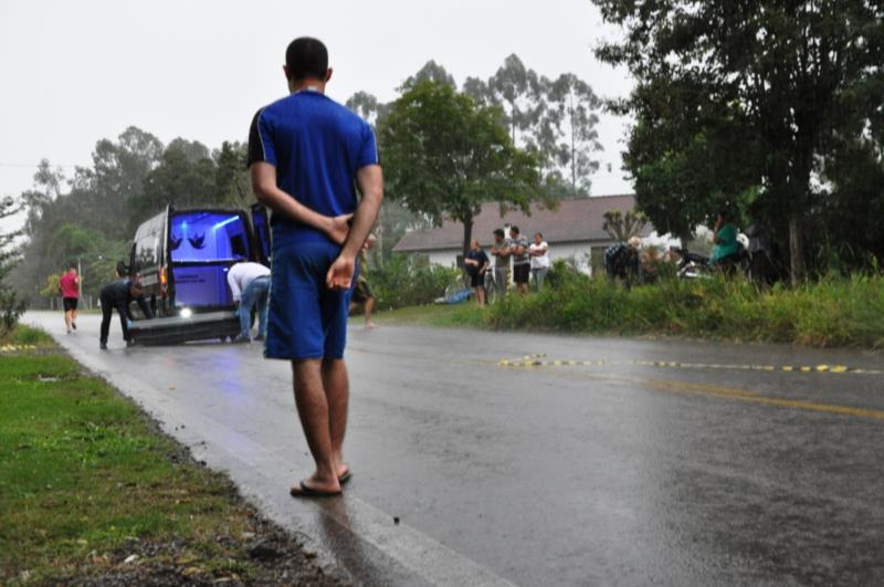 Menino de 3 anos morre atropelado em Ferraz