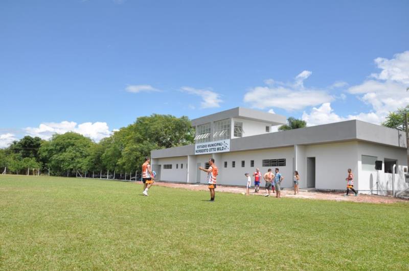 Complexo esportivo do Estádio Municipal é inaugurado