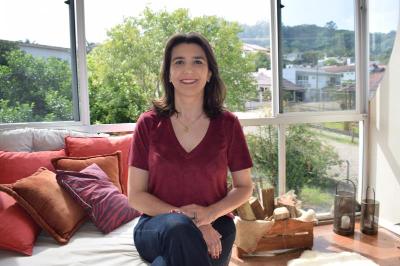 “Tenho a força do trabalho em meu sangue e determinação de contribuir com nossa comunidade”, afirma Jaqueline Marques