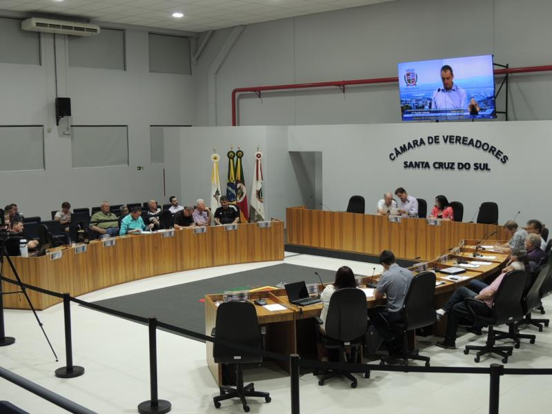 Vereadores descartam projeto para aumentar número de sessões