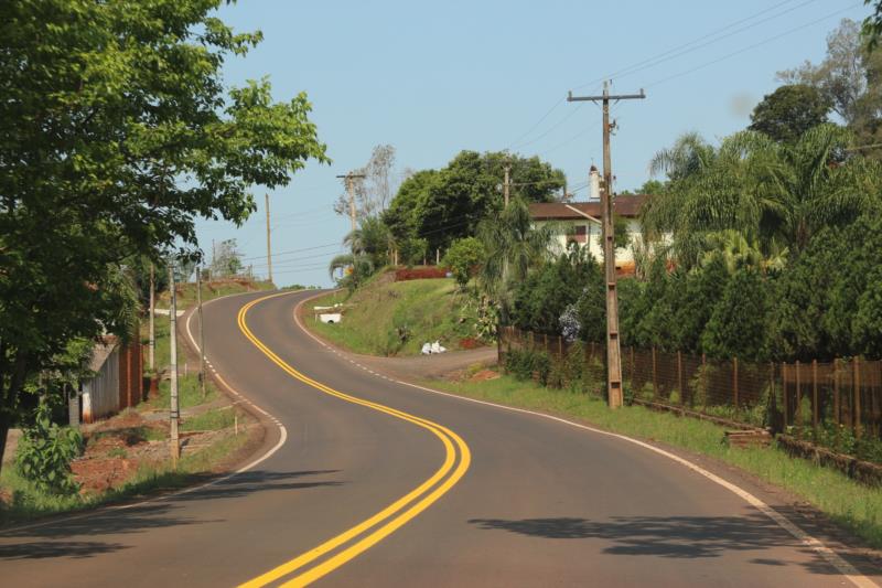 Estrada de Santa Emília tem obra de asfaltamento concluída