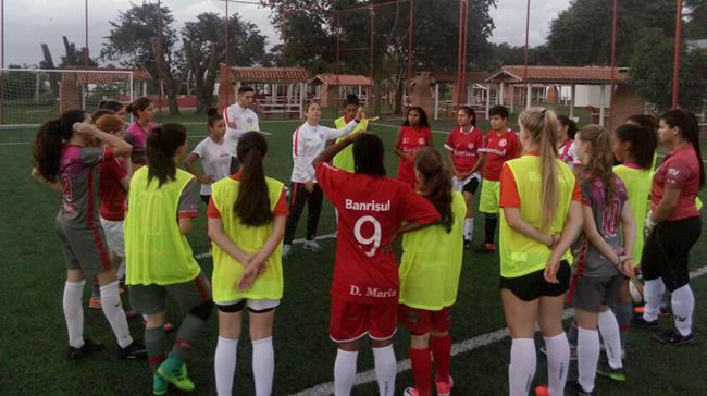 Gurias Coloradas: base entra em ação no final de semana