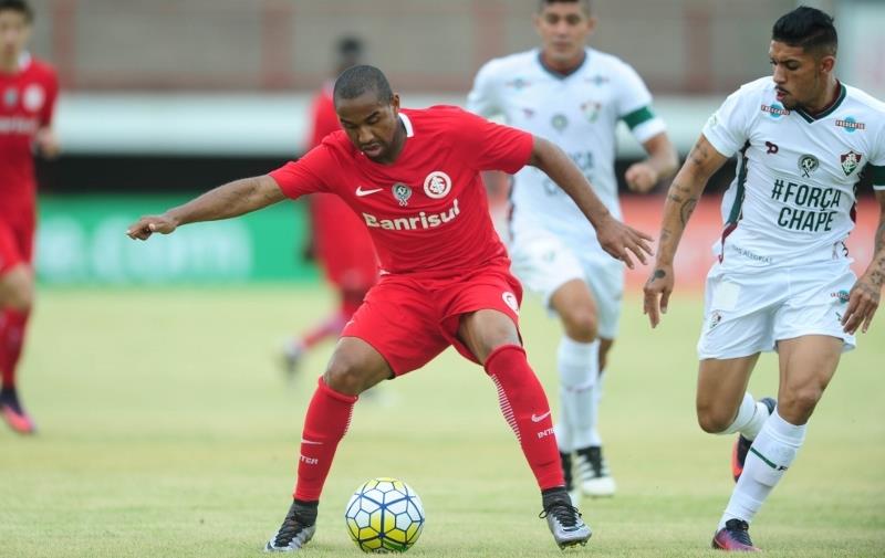 Inter empata com o Fluminense e é rebaixado para a segunda divisão