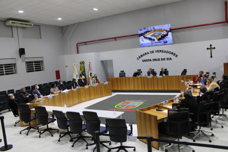 Câmara de Vereadores de Santa Cruz aprova a instalação de câmeras nas escolas públicas