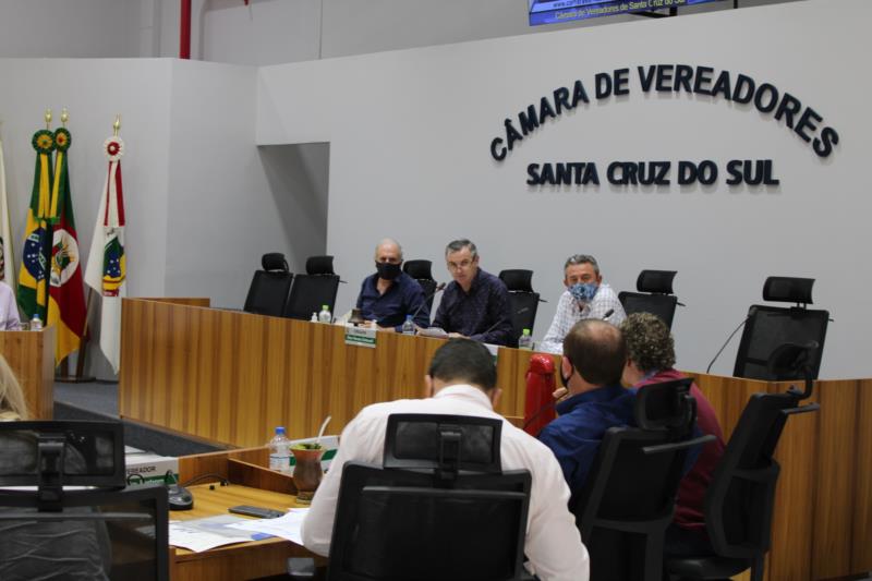 Confira as matérias que ingressam na pauta do Legislativo nesta segunda-feira