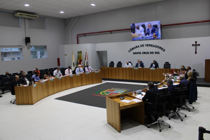 Câmara realiza sessão extraordinária na sexta para votar alteração no IPTU