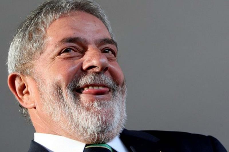 Defesa de Lula entrega à Justiça recibos de aluguel com datas inexistentes