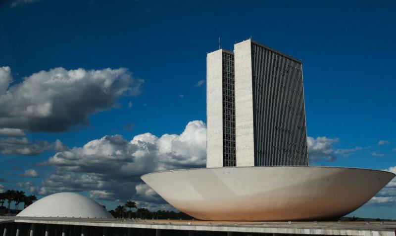 Em sessão do Congresso, Câmara mantém veto a reajuste de servidores