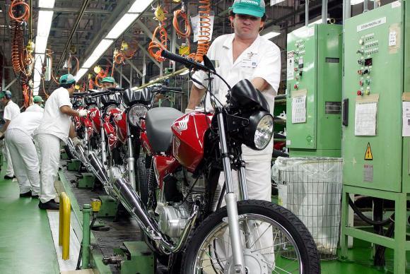 Produção de motos tem queda de quase 30% em 2016