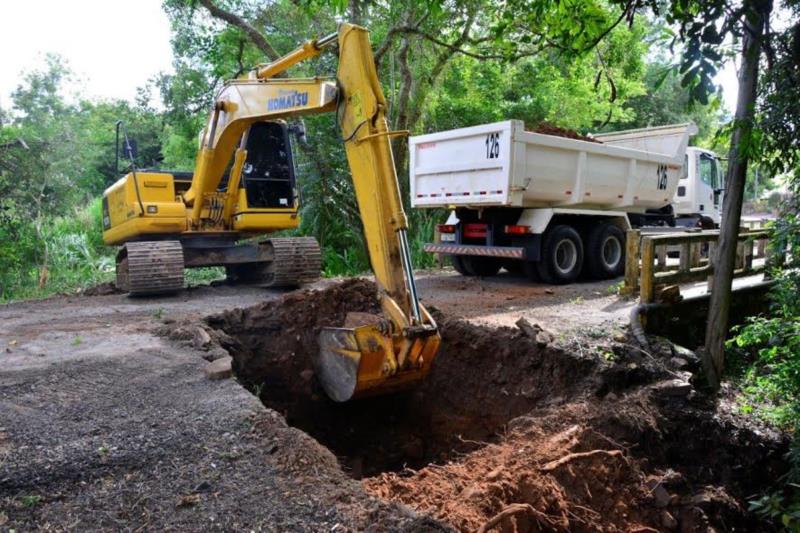 Linha Pinheiral recebe obra de canalização