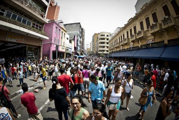 Expectativa de vida do brasileiro sobe para 75,5 anos