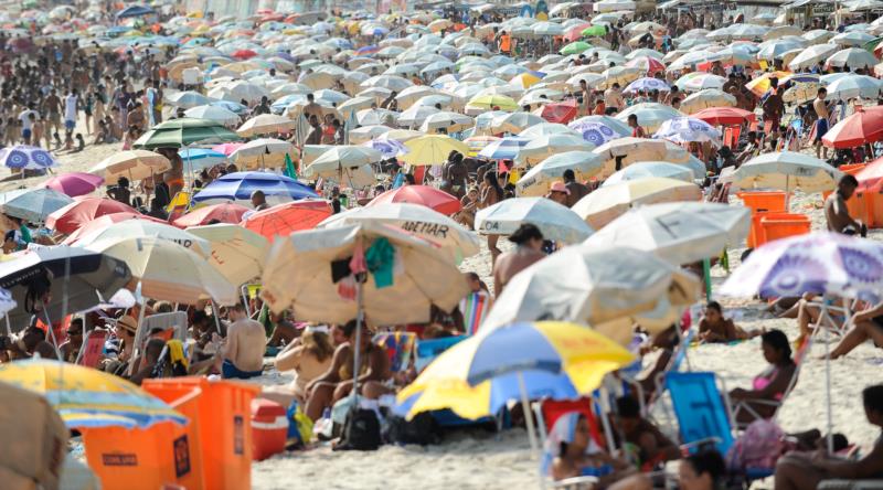 Brasil tem recorde de 6,6 milhões de turistas estrangeiros em 2016