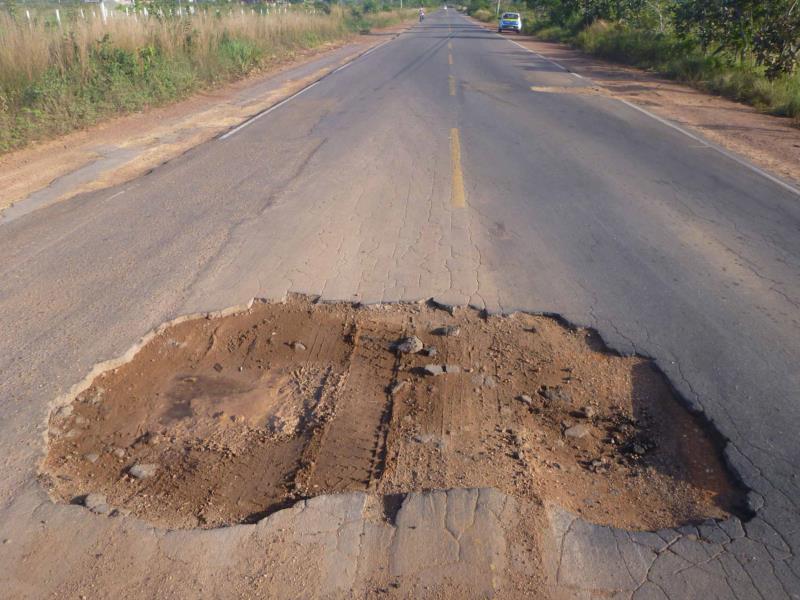 Pesquisa aponta defeitos na maioria das rodovias brasileiras