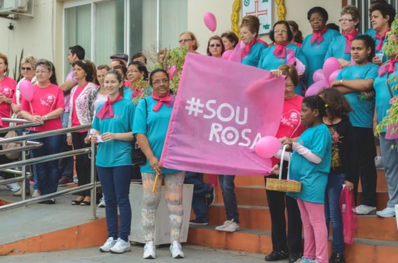 Feira de Saúde em Vera Cruz conscientiza sobre Outubro Rosa