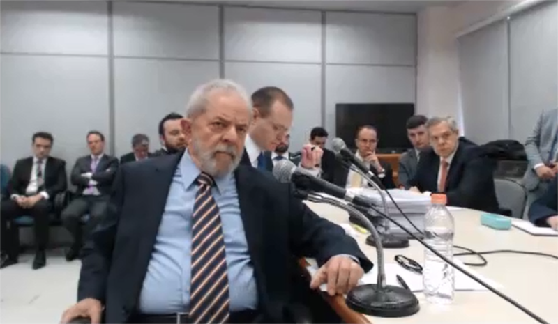 Lula presta depoimento a Moro e diz que Palocci mentiu