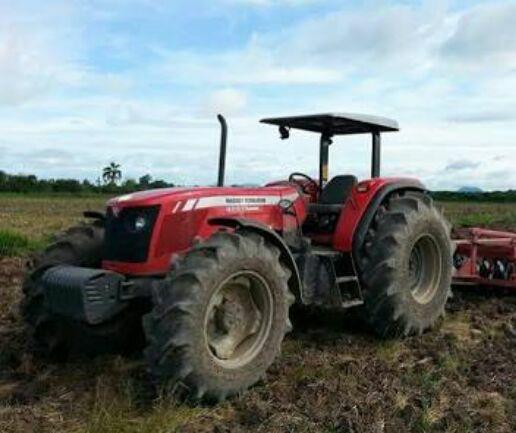 Bando faz reféns em assalto à granja