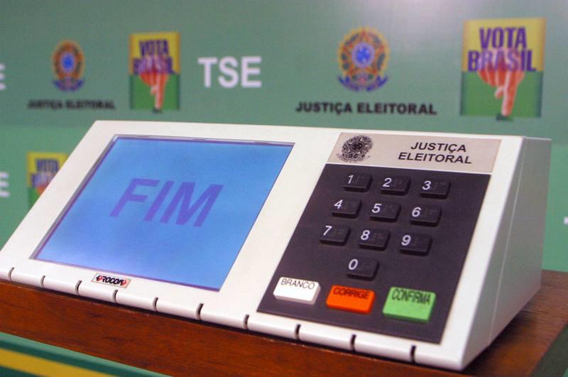 TSE identifica quase R$ 300 milhões de doações suspeitas