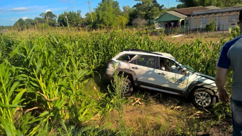 Duas pessoas ficam feridas em acidente na RSC-287