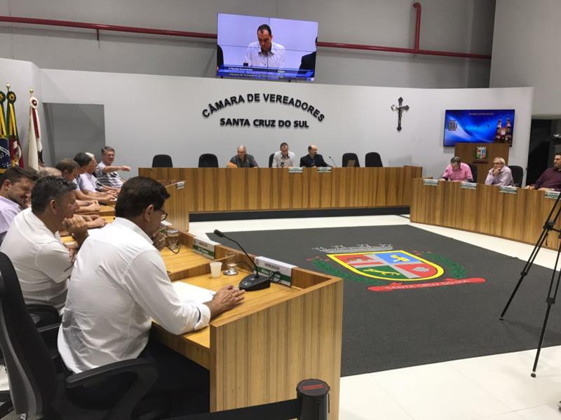 Câmara aprova minirreforma da Prefeitura de Santa Cruz