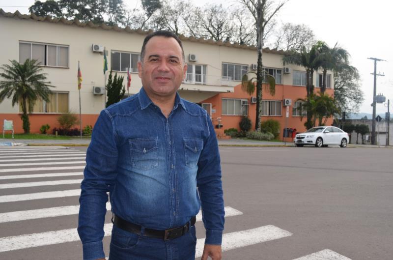 “Queremos num primeiro ato de governo assinar a municipalização da VRS-847 em Linha Henrique D’Ávila”, ressalta Eduardo Viana