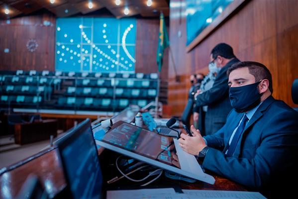 Aprovada, em 2º turno, PEC que desobriga plebiscito para a venda de três estatais