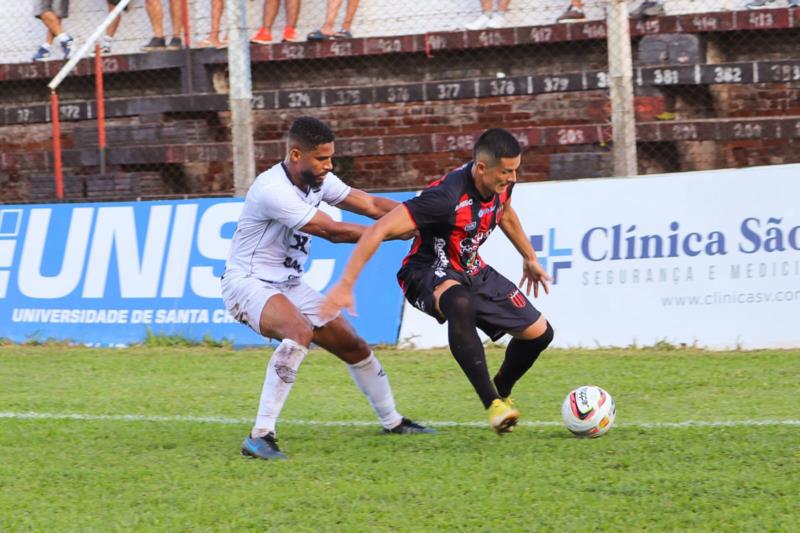 Santa Cruz larga na frente na Divisão de Acesso