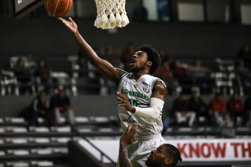 Na última partida do NBB, Luvix União Corinthians perde para o Corinthians