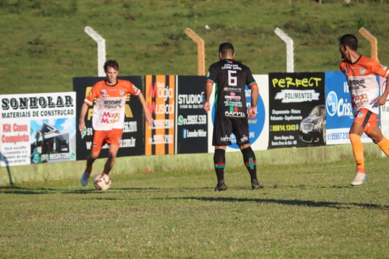 Goleada do Juventude e vitória do Linha são destaque da Copa Oral Sin