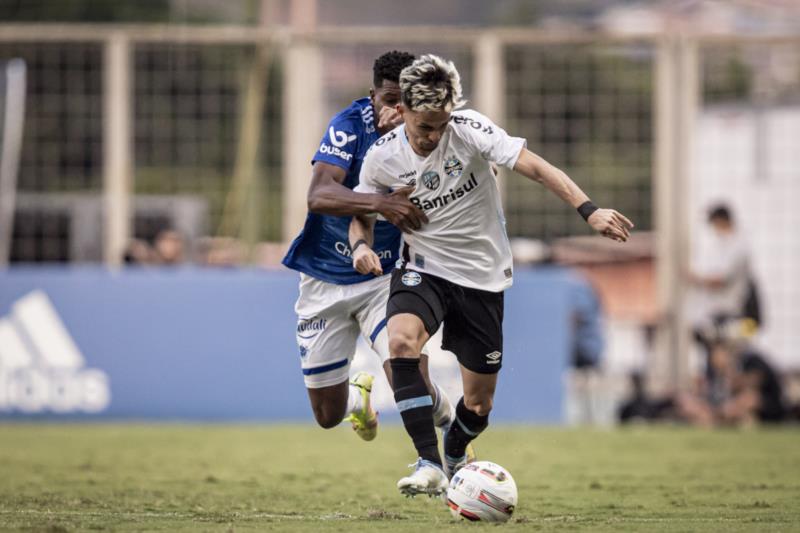 Grêmio é superado pelo Cruzeiro em Minas Gerais