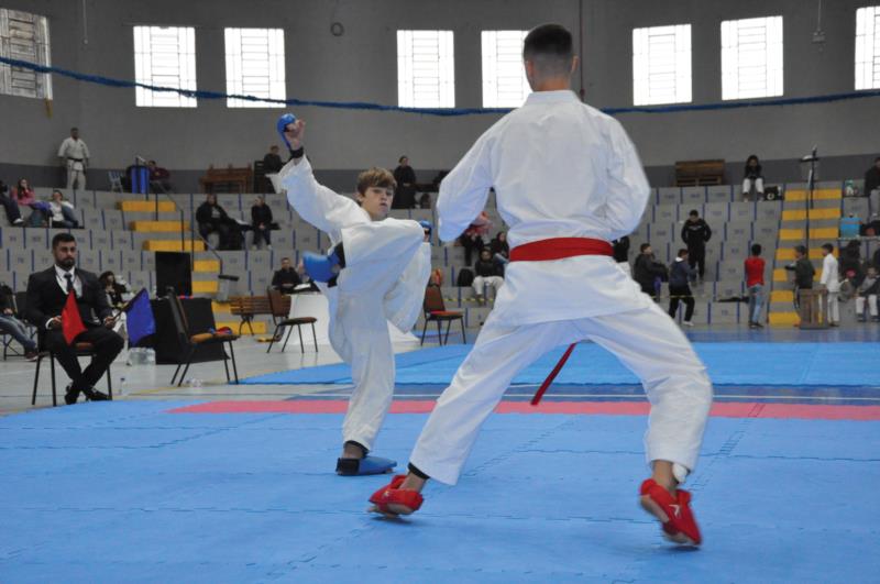 Taigã No Seishin conquista o hexacampeonato estadual de karatê shotokan