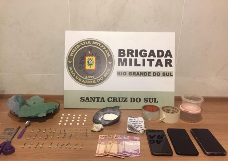 Trio é preso por tráfico de drogas no Bairro Bom Jesus