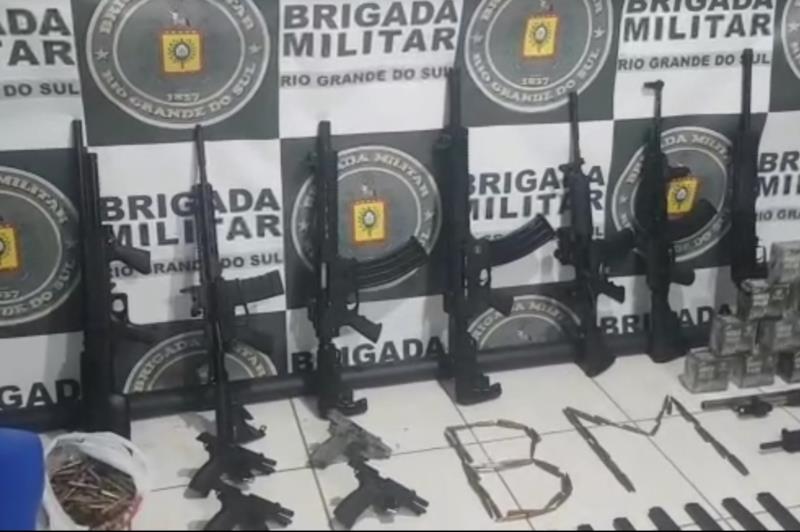 Arsenal que estava com facção da região custaria mais de R$ 130 mil em lojas de armas