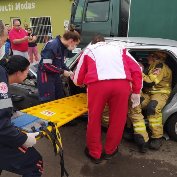 Idoso que ficou ferido em acidente em Vera Cruz é transferido para Candelária