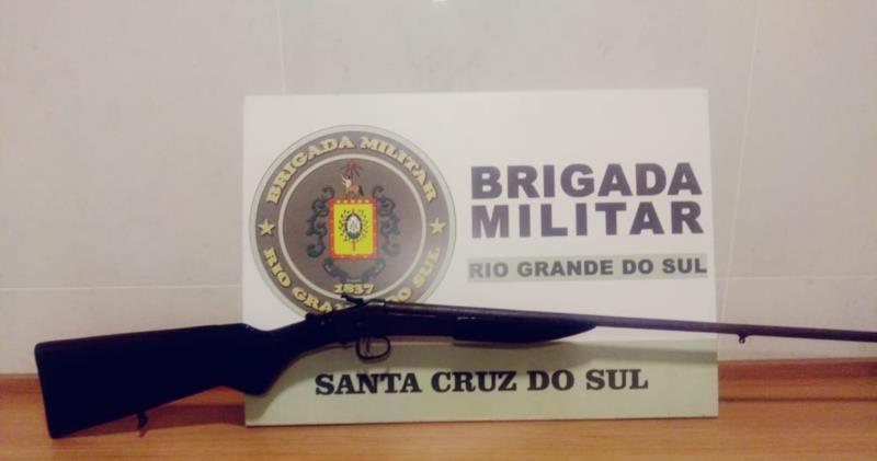 Homem é preso por posse irregular de arma de fogo no interior de Santa Cruz