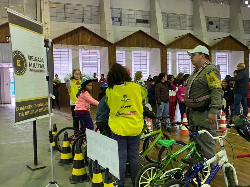 FOTOS: Atividades educativas marcam início dos trabalhos da escolinha de trânsito fixa do Comando Rodoviário