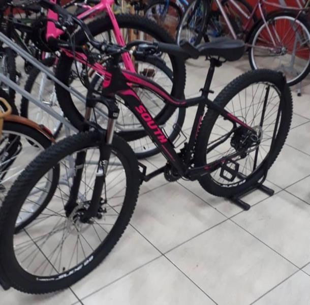 Moradora de Vera Cruz tem bicicleta furtada da garagem de prédio