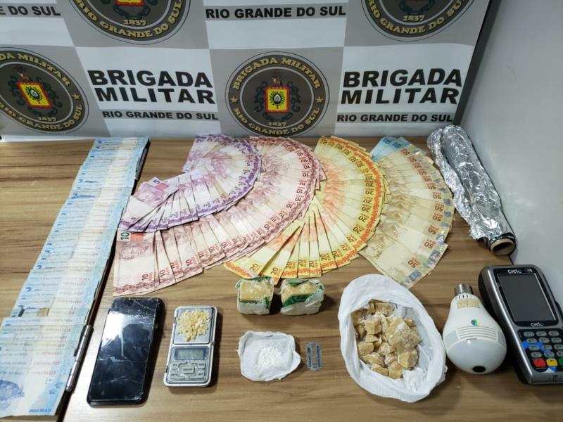 Irmãos são presos por tráfico de drogas em Venâncio Aires