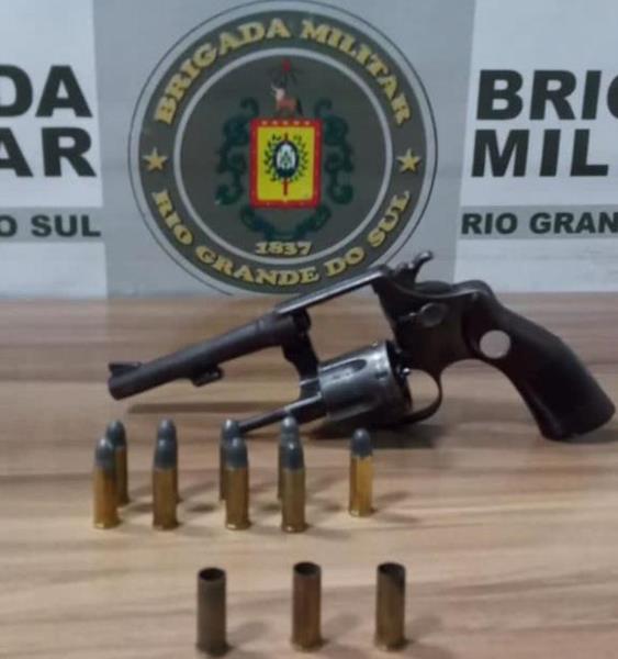 Homem é preso após disparos de arma de fogo em casa noturna em Boqueirão do Leão