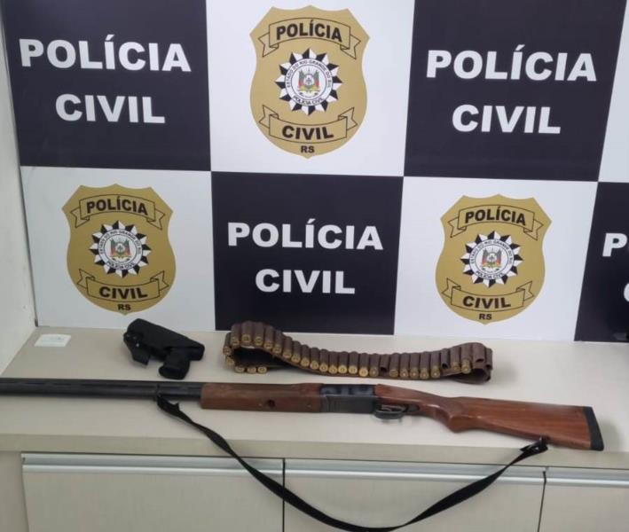 Polícia Civil apreende armas em casa de suspeito de violência doméstica em Vera Cruz