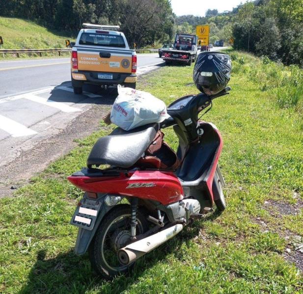 Carro foge depois de se envolver em acidente na RSC-287