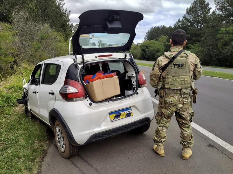 Após perseguição, PRF prende traficante com 200 quilos de maconha